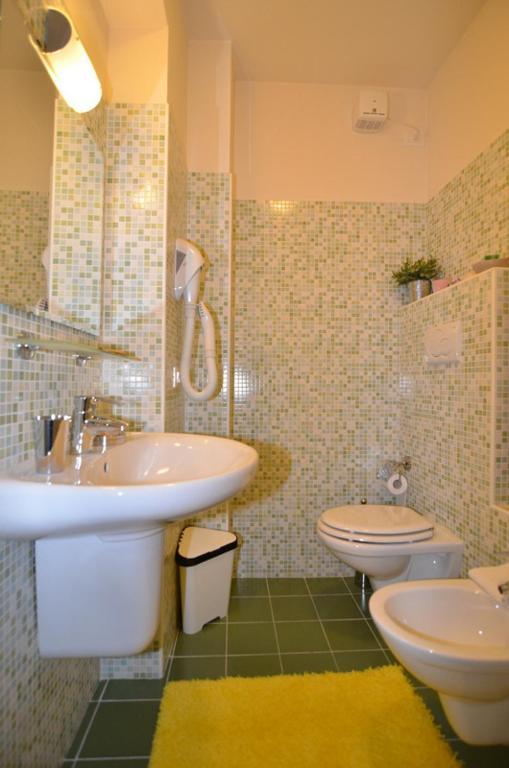 Garda Dream Hotell Lazise Rum bild