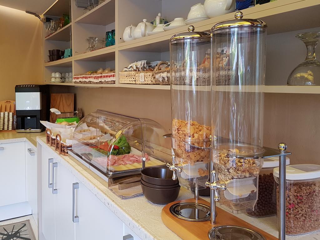 Garda Dream Hotell Lazise Exteriör bild