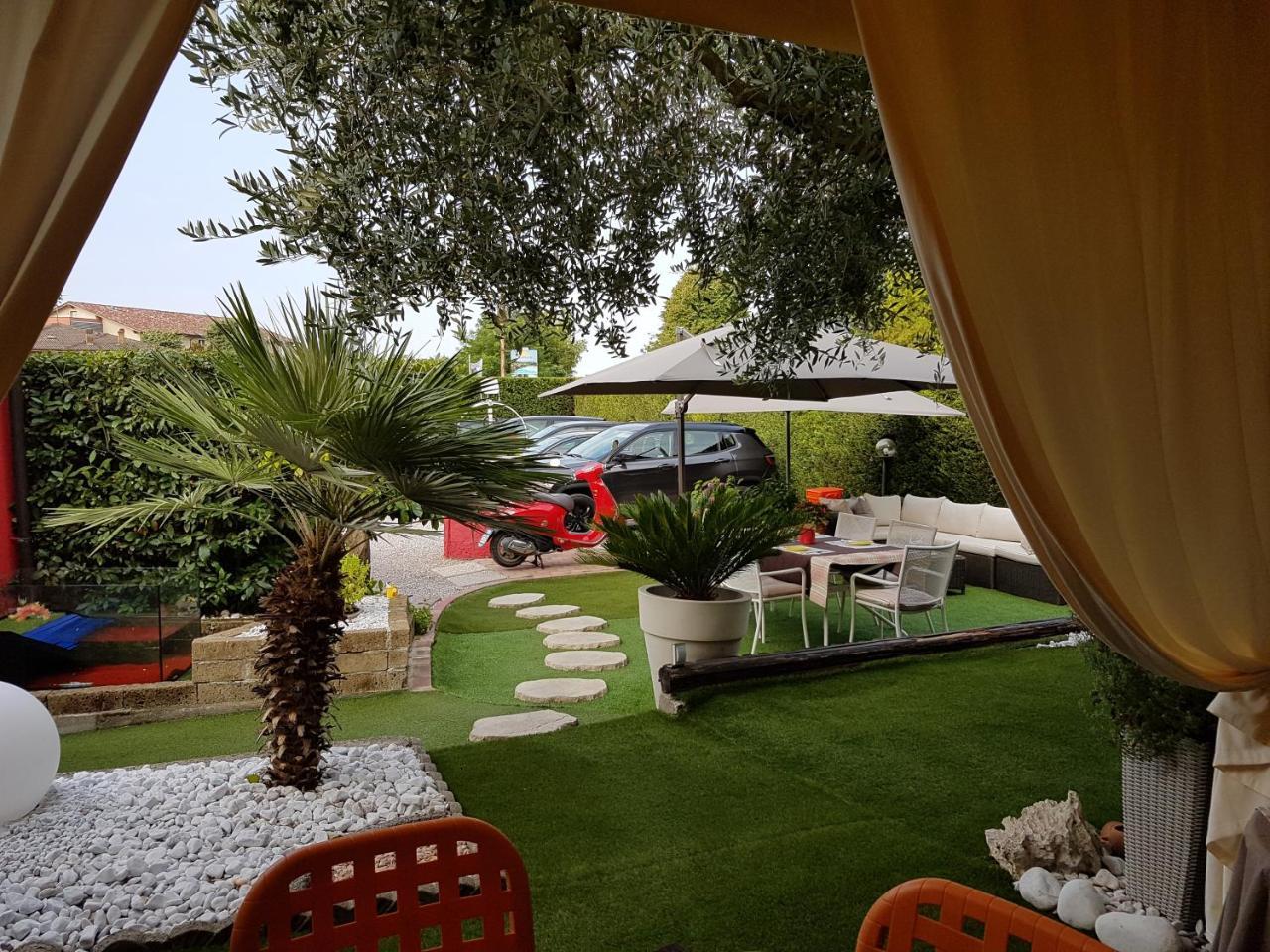 Garda Dream Hotell Lazise Exteriör bild